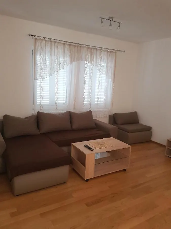 Apartment Studio Novi Vinodolski 16998A
